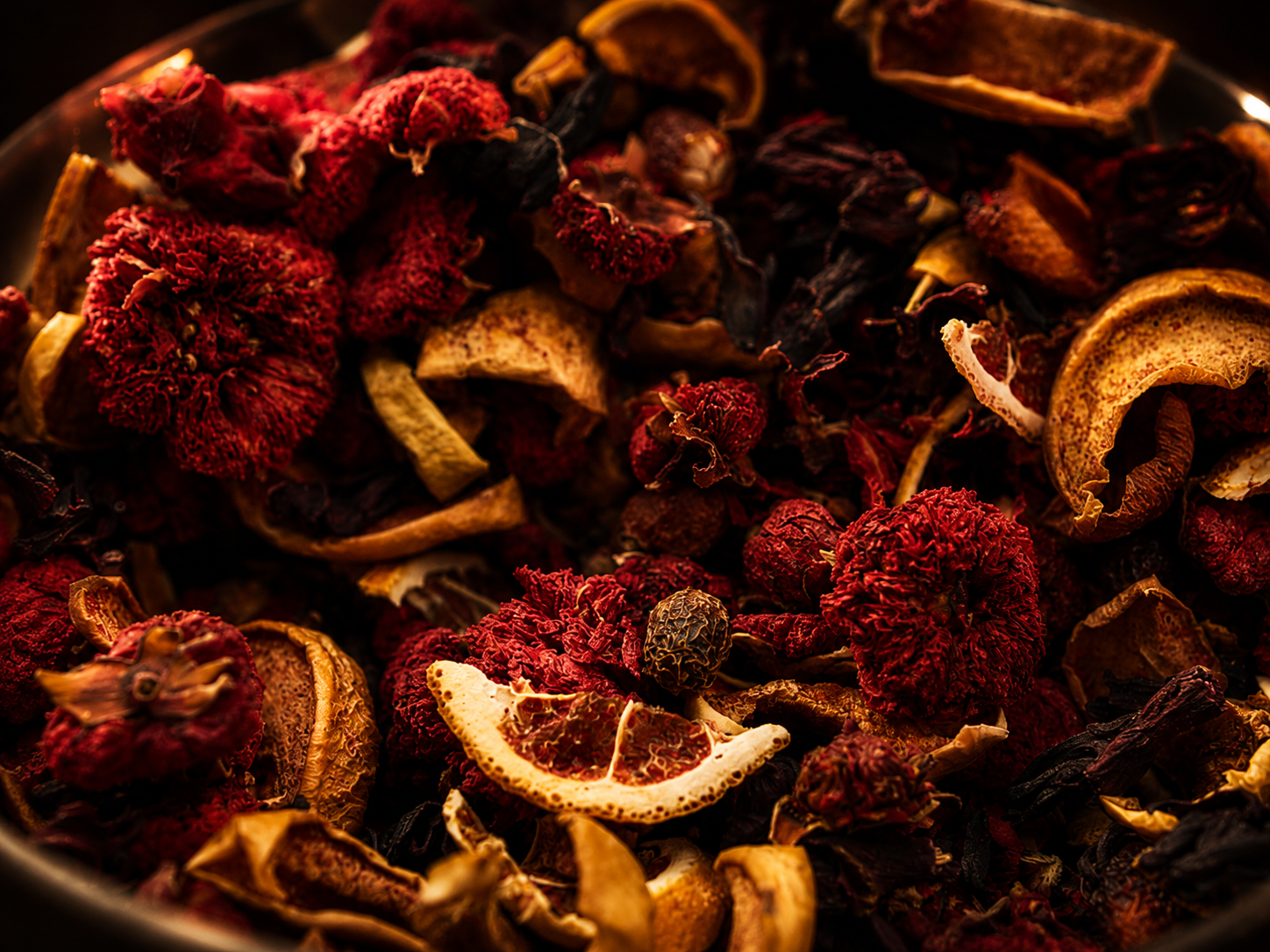 Dried fruit & hibiscus